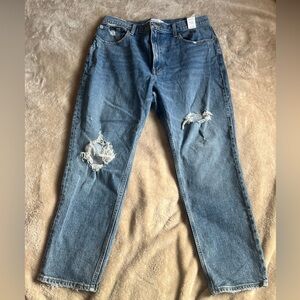 Abercrombie High Rise Mom Jean - Size 14R / 32 - NWT